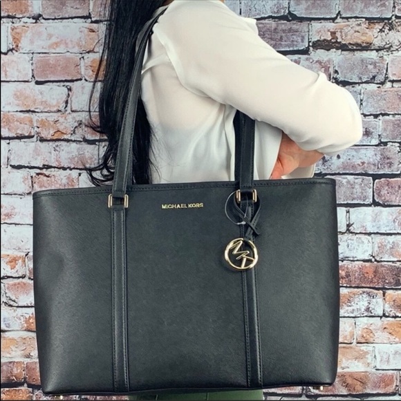 michael kors sady laptop bag
